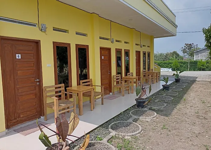 Berastagi Mountain View Homestay & Pizzeria